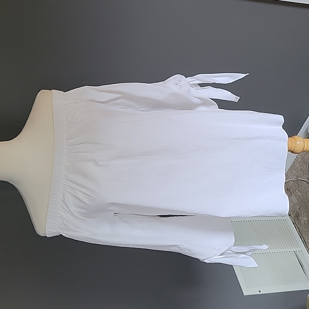 NWT Walter Baker top size Medium